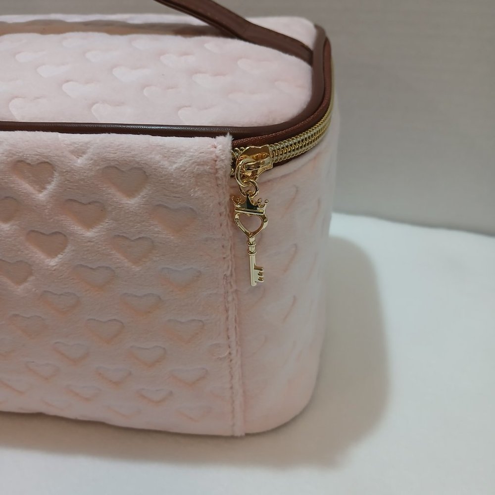 Juicy Couture Women's Cosmetics Train Case- Pink Velour with Embossed Hearts - Picture 7 of 13